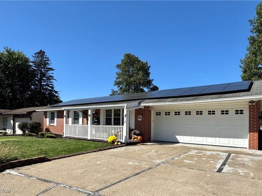 614 10th Drive NW, New Philadelphia, OH 44663 Photo 1