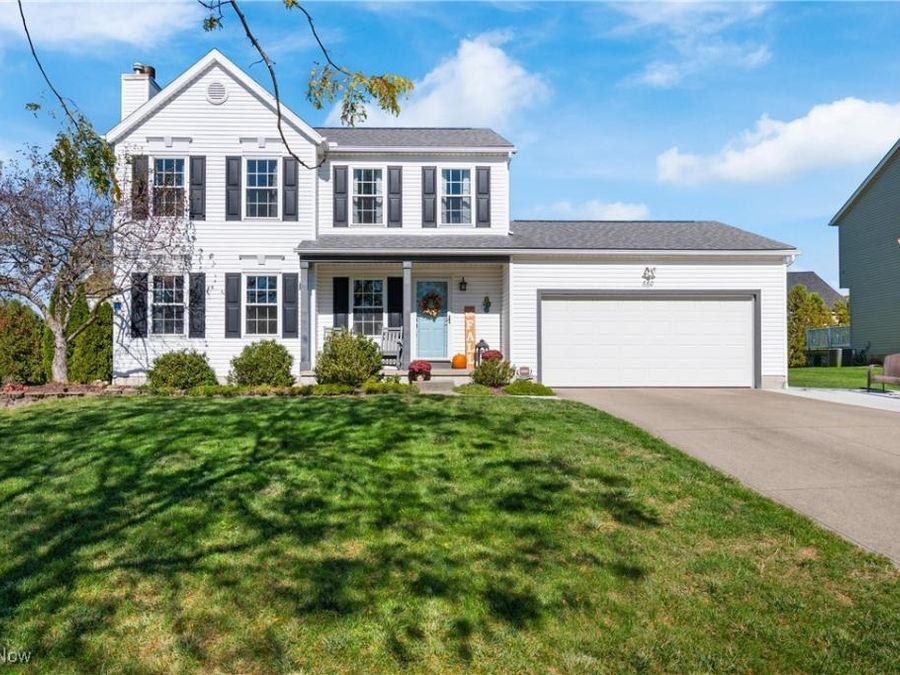 660 Oakcrest Drive, Wadsworth, OH 44281 Photo 1
