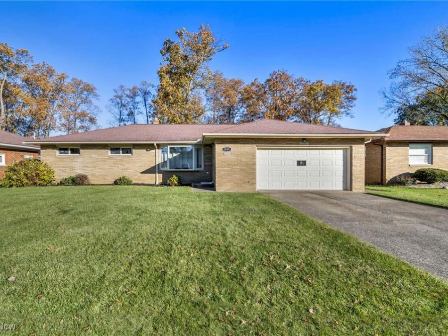 8580 Royal Ridge Drive, Parma, OH 44129 Photo 1