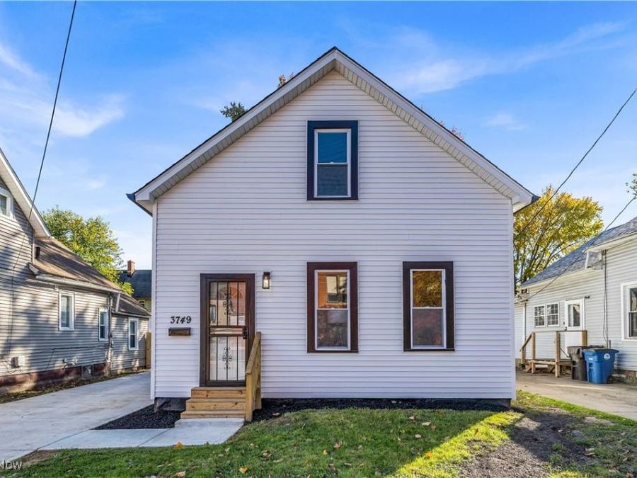 3749 Trowbridge Avenue, Cleveland, OH 44109 Photo 1