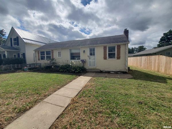 1206 9TH Avenue, Fulton, IL 61252