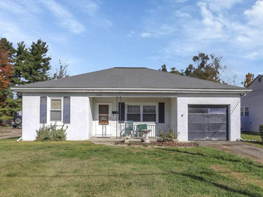 810 Walker Street , Newark, OH 43055 Photo 1