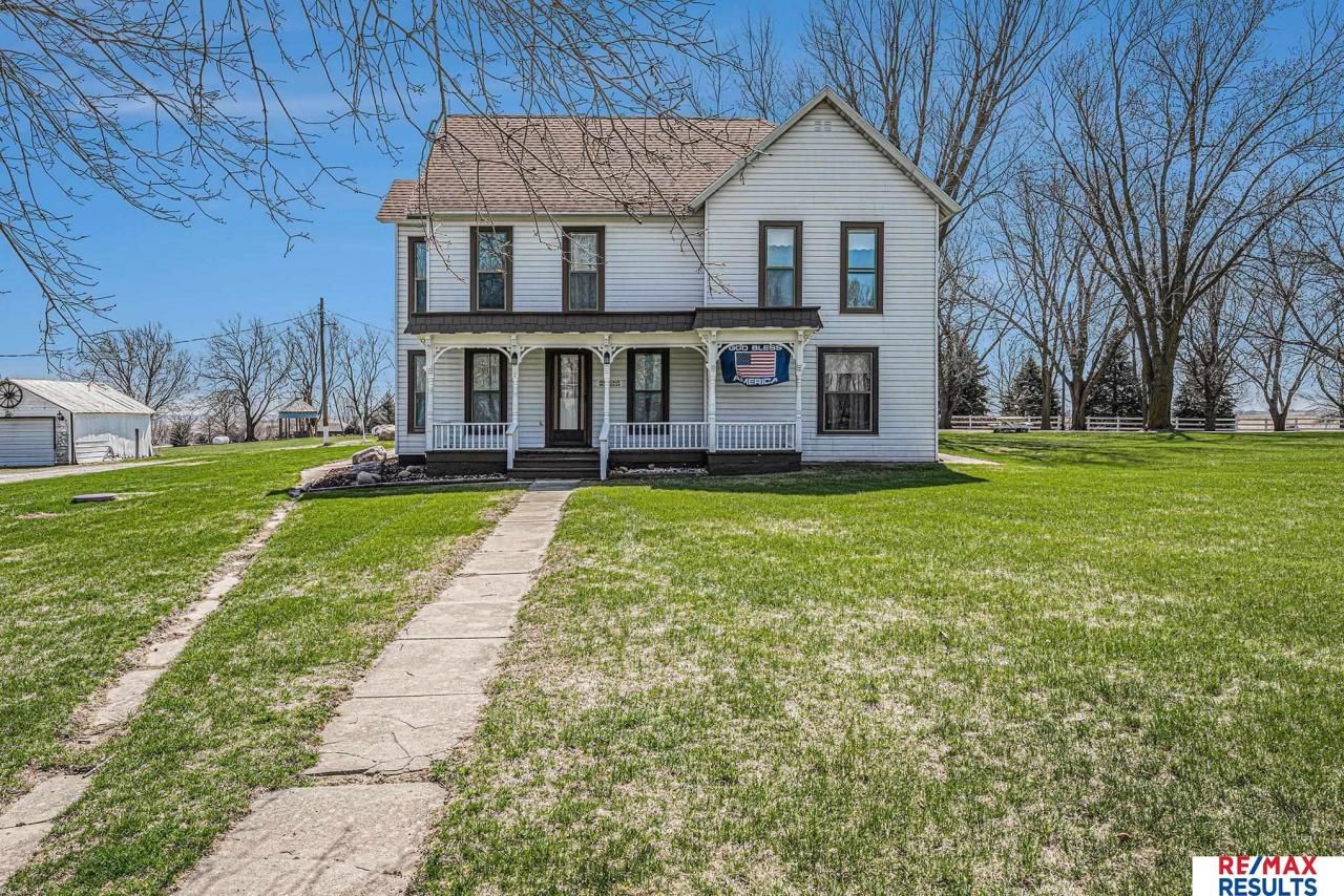 2860 335th Street , Logan, IA 51546