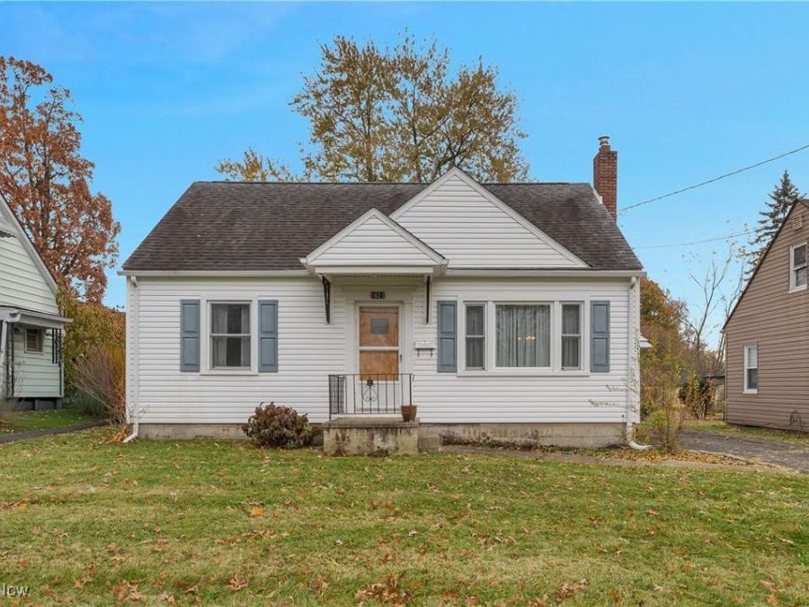 1621 Meadowbrook Avenue, Youngstown, OH 44514 Photo 1