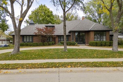 13426 Seward Street , Omaha, NE 68154