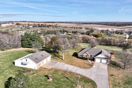 1550 County Road P41 , Omaha, NE 68122