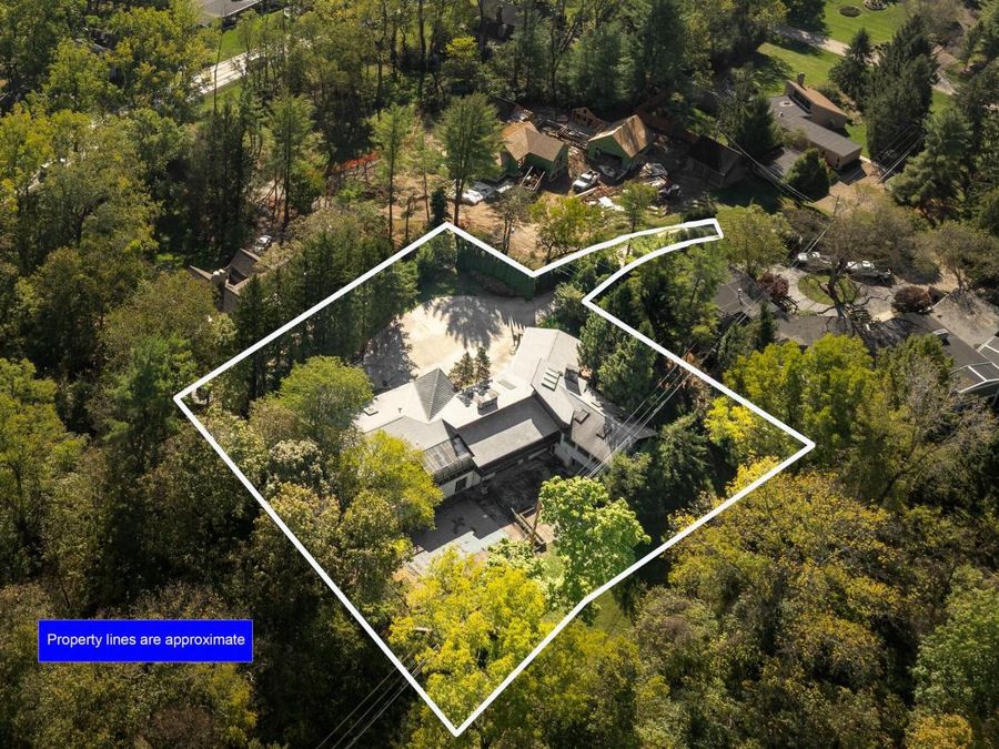 788 Old Woods Road , Columbus, OH 43235 Photo 1