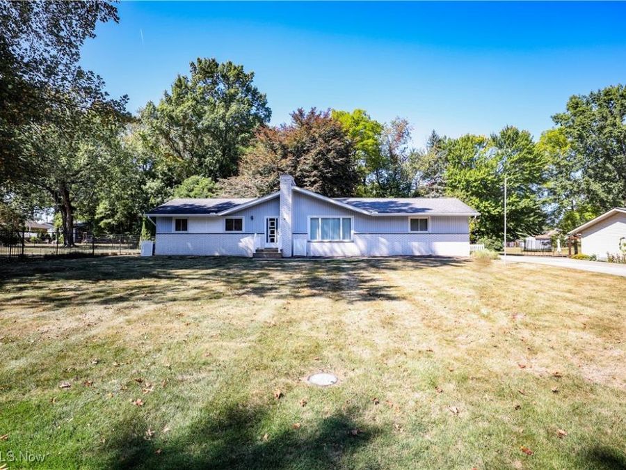 464 Carruthers Road, Tallmadge, OH 44278 Photo 1