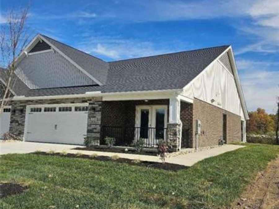 5011 Waterford Lane, Middletown, OH 45042 Photo 1