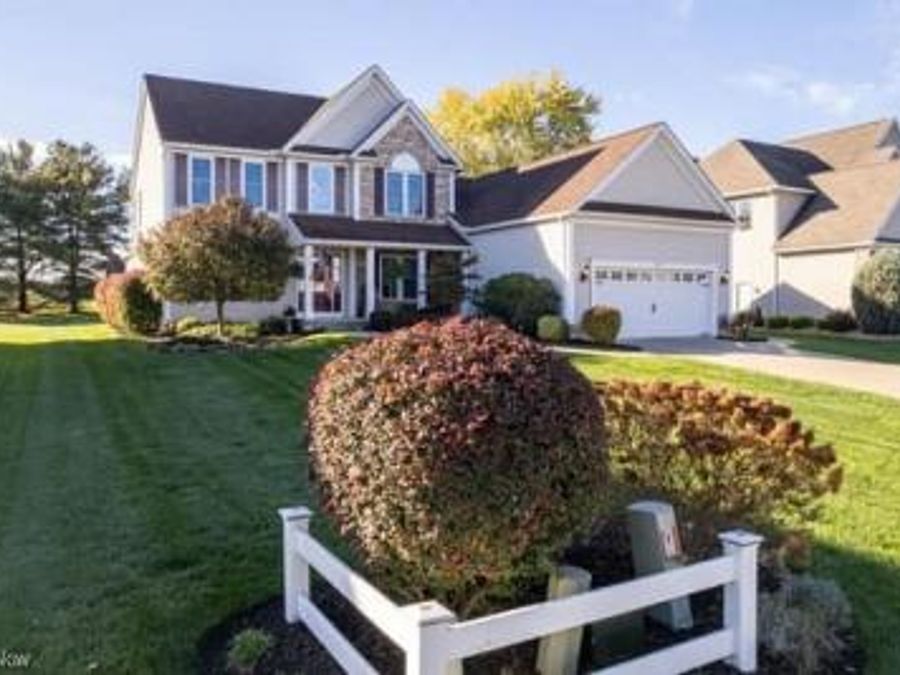 811 Archwood, Wadsworth, OH 44281 Photo 1