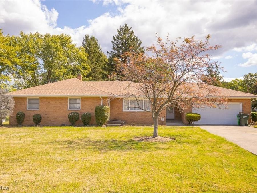 5301 Mardale Avenue, Bedford Heights, OH 44146 Photo 1