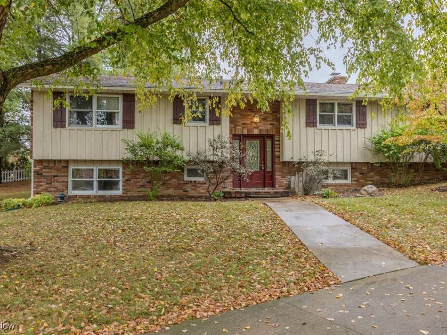 6150 Pilot View Circle, Louisville, OH 44641 Photo 1