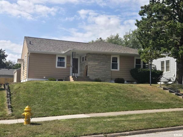 2508 STURDEVANT Street, Davenport, IA 52804