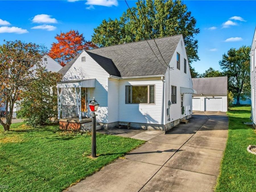 1727 Lexington Avenue NW, Warren, OH 44485 Photo 1