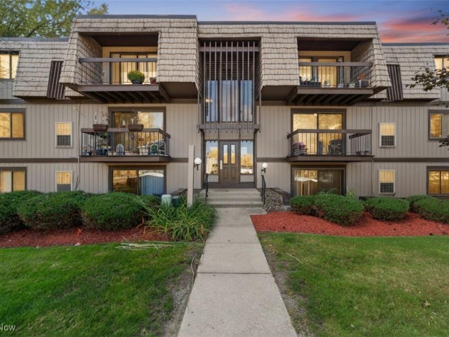 9510 Cove Drive, Unit C-12, North Royalton, OH 44133 Photo 1