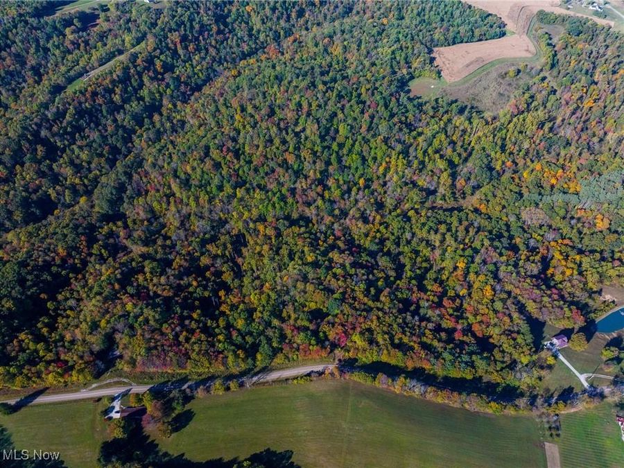 SW Johnson Hill Road, Newcomerstown, OH 43832 Photo 1