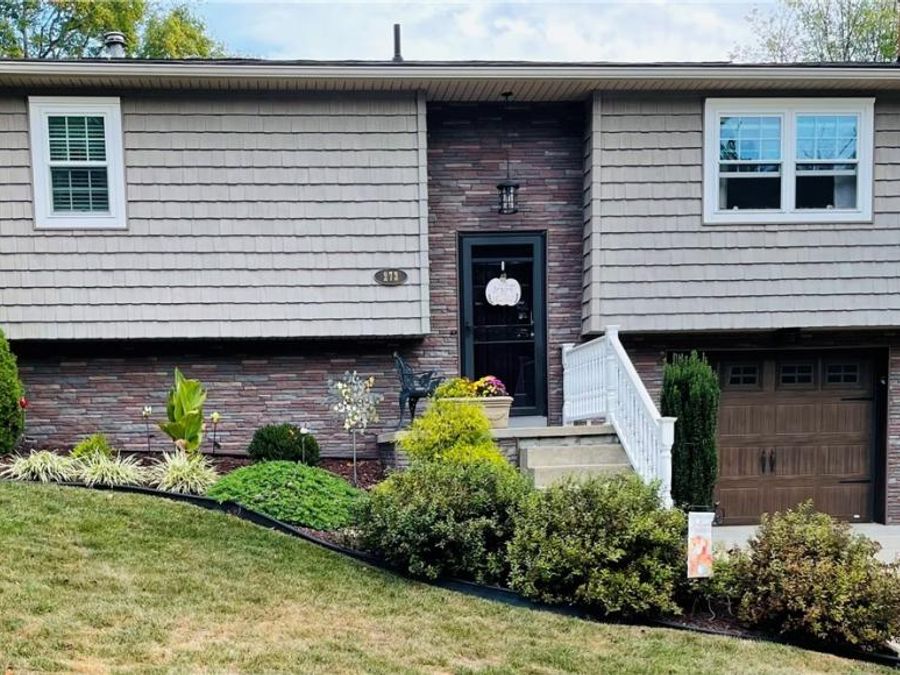 273 Captain Ames Drive, Parkersburg, WV 26104 Photo 1