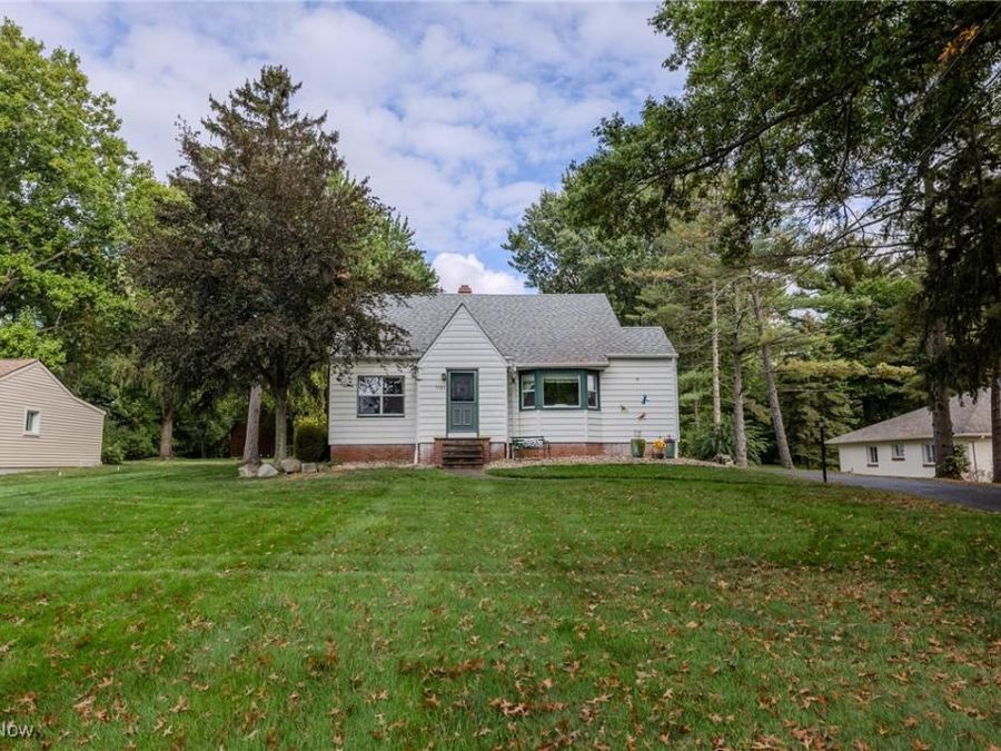 2131 Country Club, Wickliffe, OH 44092 Photo 1