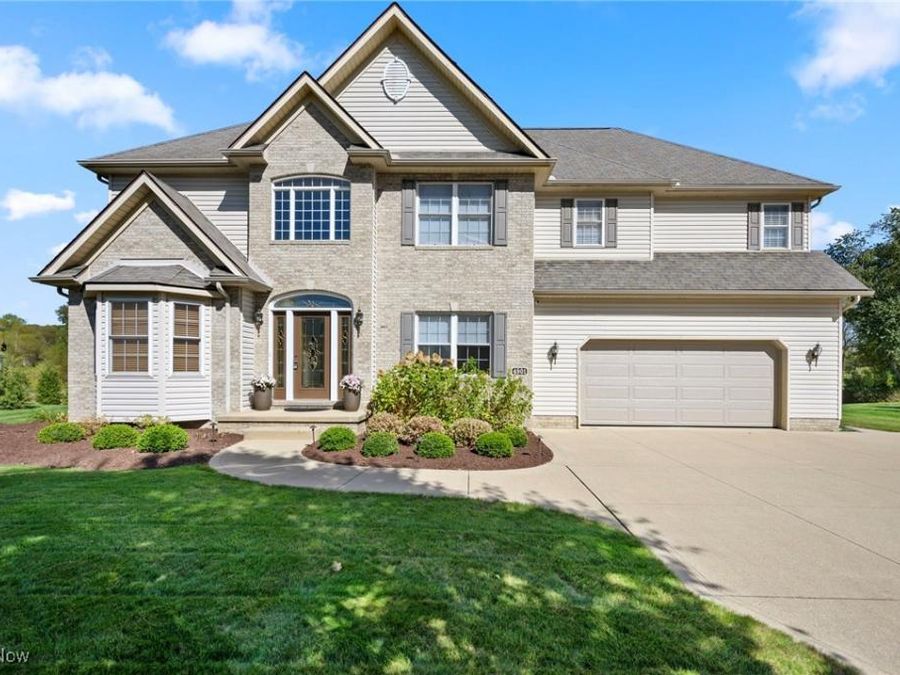 4901 Pebblehurst Drive, Stow, OH 44224 Photo 1