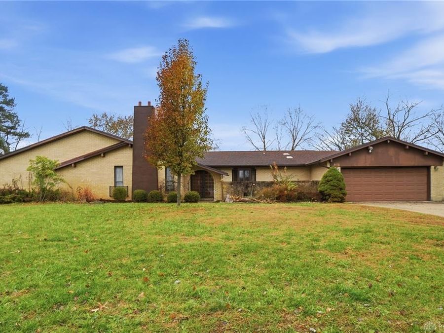 2113 Matrena Drive, Beavercreek, OH 45431 Photo 1