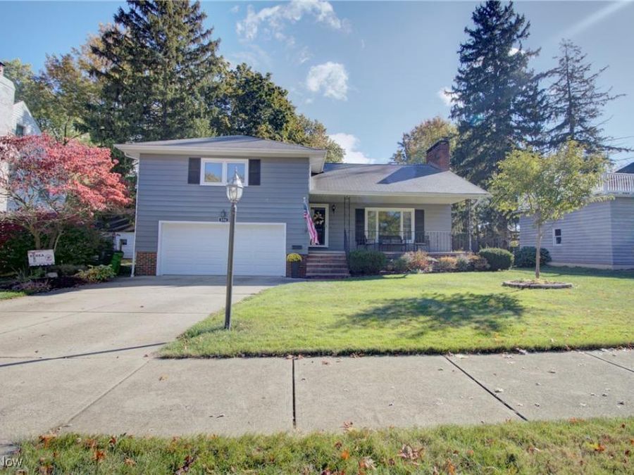 154 Lee Road, Berea, OH 44017 Photo 1