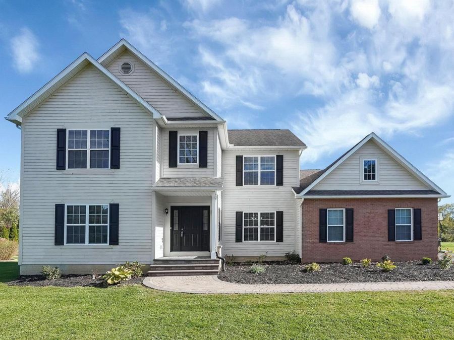 105 Zellers Lane , Pataskala, OH 43062 Photo 1