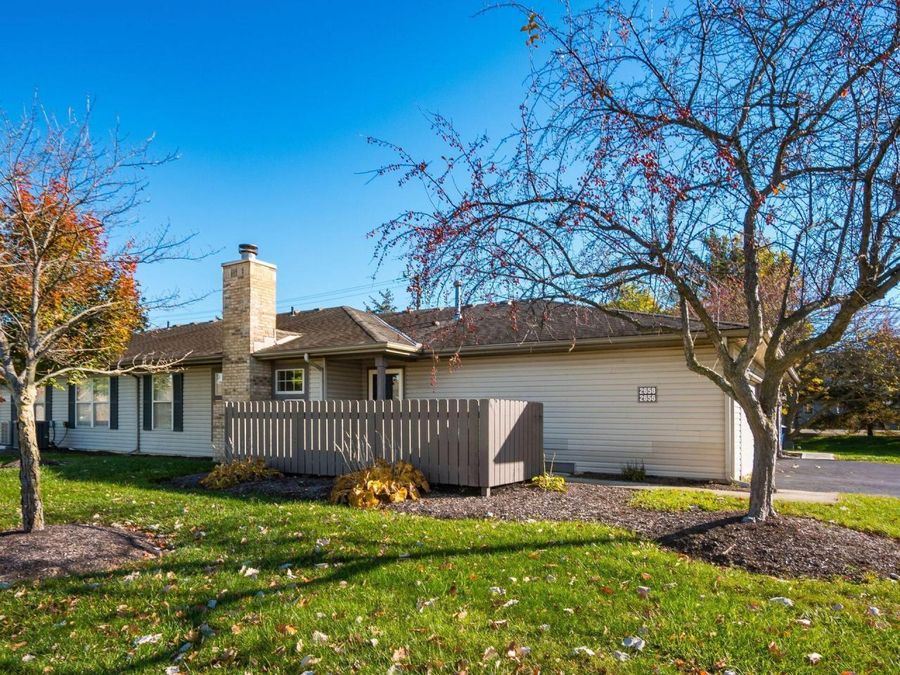 2658 Rolling Oaks Boulevard , Hilliard, OH 43026 Photo 1