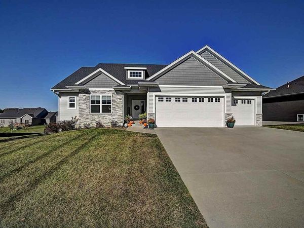 1005 Iris Ave, Tiffin, IA 52340