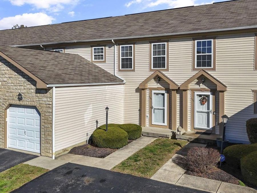 605 Faith Ann Drive , Pataskala, OH 43062 Photo 1