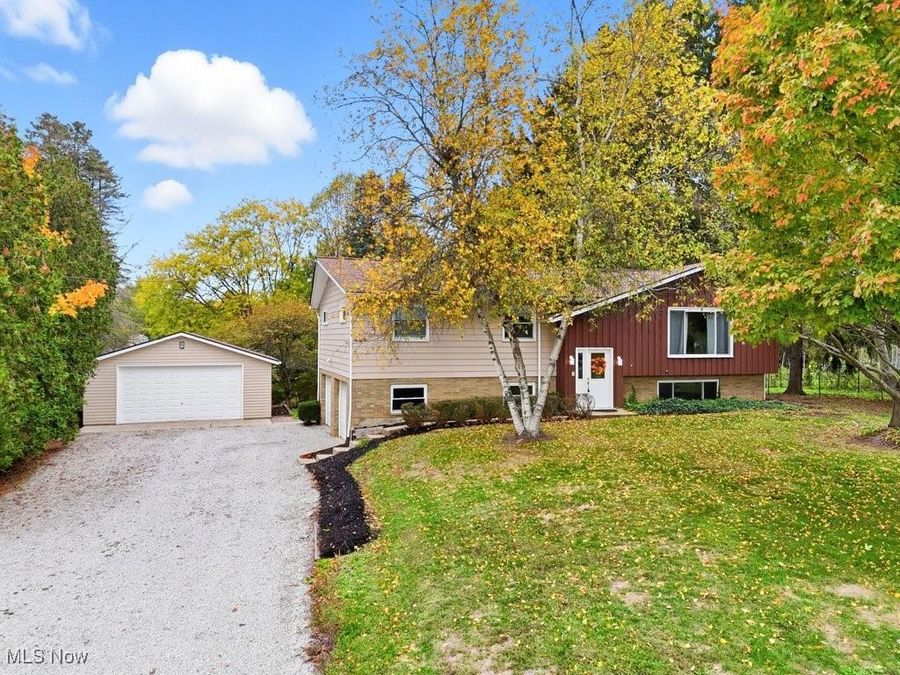 1285 Everbright Drive, Uniontown, OH 44685 Photo 1