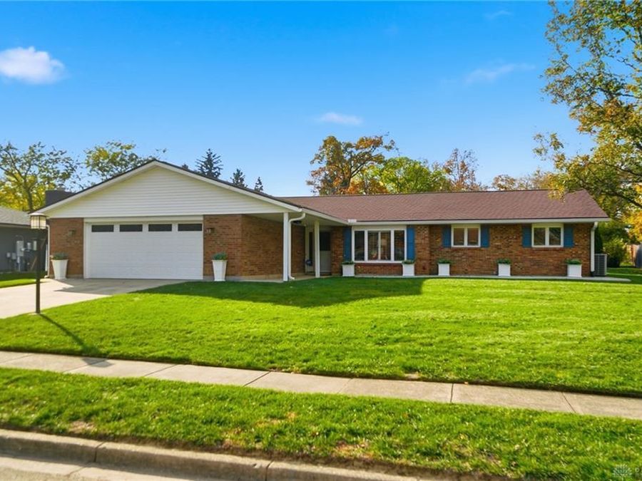 3413 Garianne Drive, Butler Township, OH 45414 Photo 1