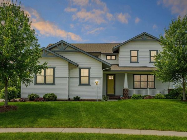 4691 HIDDEN LAKE Court, Bettendorf, IA 52722