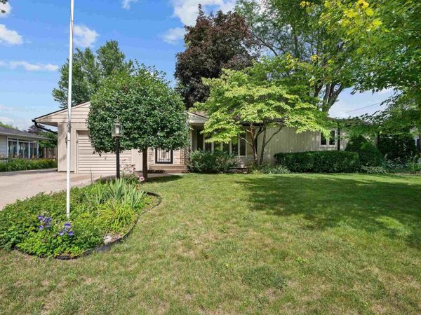 3927 34TH Street, Rock Island, IL 61201