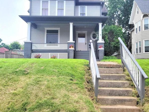 1622 11TH Avenue, Moline, IL 61265