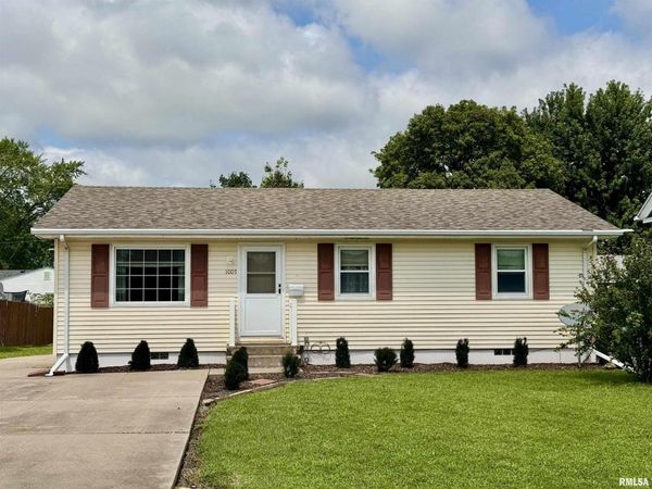 1005 SW 6TH Street, Aledo, IL 61231