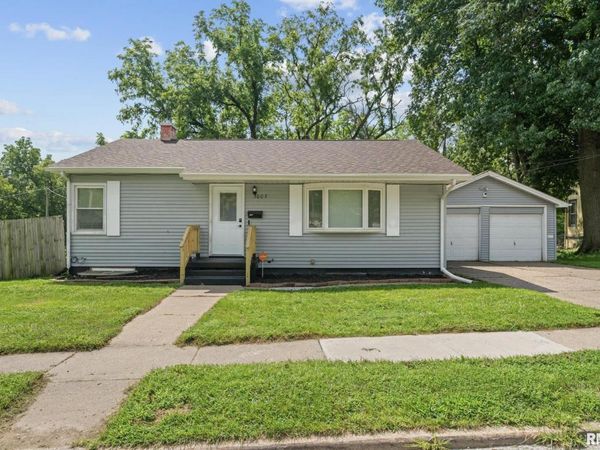 3003 TELEGRAPH Road, Davenport, IA 52804