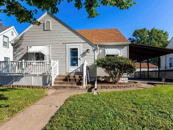 2312 W LOCUST Street, Davenport, IA 52804