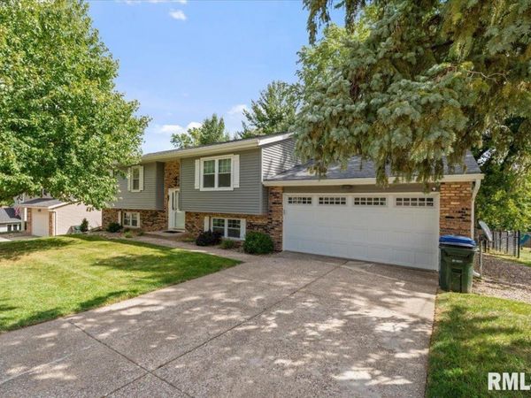 3801 FERNWOOD Court, Davenport, IA 00000