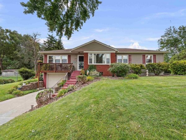 208 BLACKHAWK Avenue, Milan, IL 61264