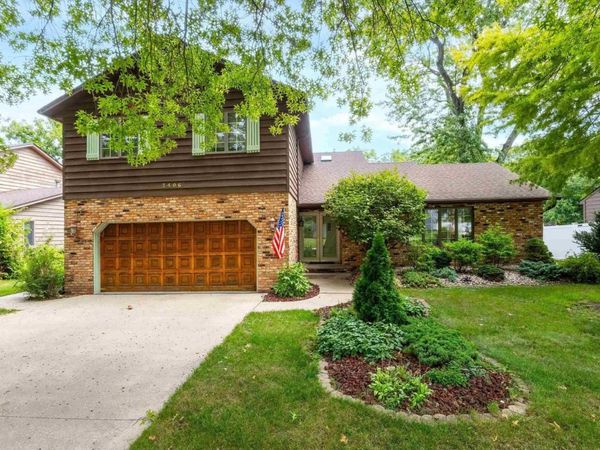 3406 8TH Street, Moline, IL 61265