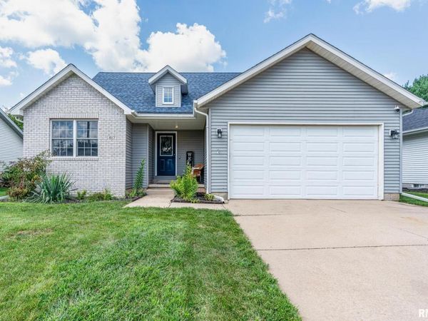 817 CYPRESS Drive, Colona, IL 61241