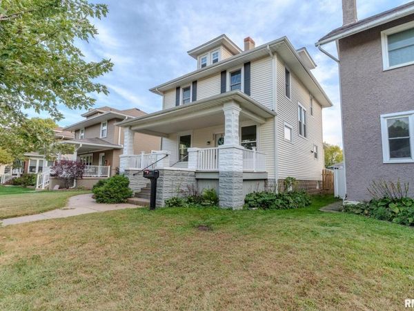 839 6TH Avenue S, Clinton, IA 52732