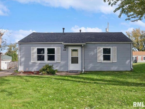 7319 VOLQUARDSEN Avenue, Davenport, IA 52806