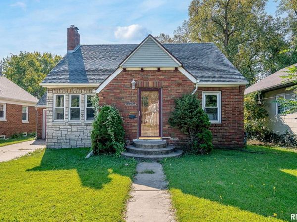 2424 AVENUE OF THE CITIES, Moline, IL 61265