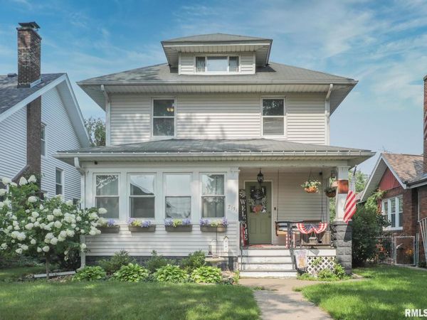 2131 15TH Street, Unit A, Moline, IL 61265