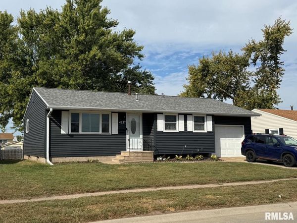 4737 48TH Street, Unit A, Moline, IL 61265