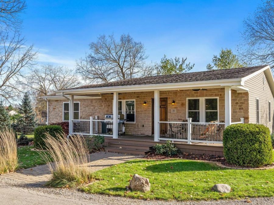 35 E Muskingum Drive , Powell, OH 43065 Photo 1