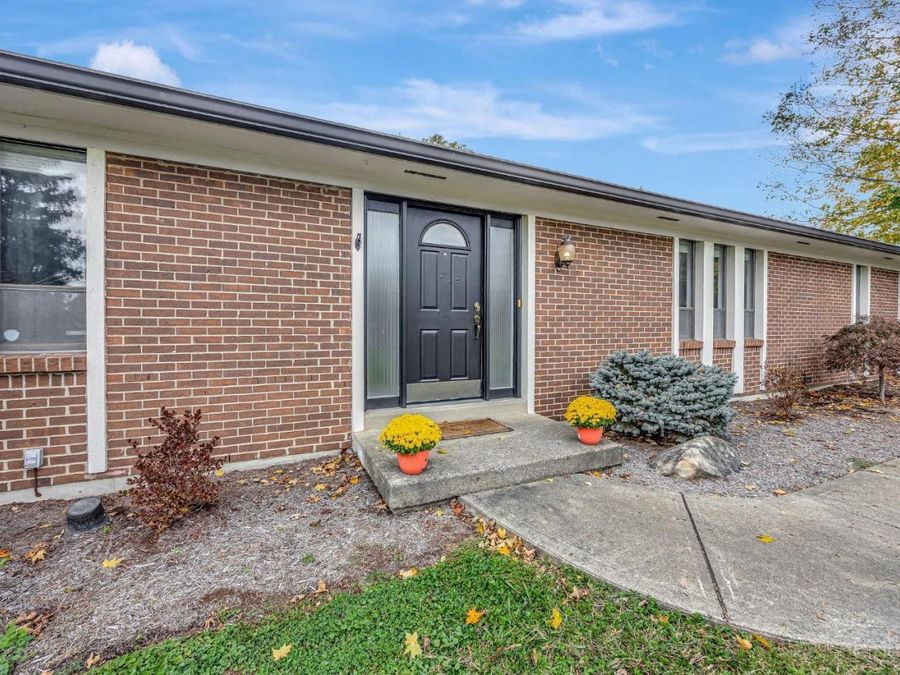 3677 Windy Knoll Drive, Ross Twp, OH 45013 Photo 1