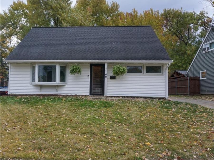 1140 Cooper Drive, Cuyahoga Falls, OH 44221 Photo 1