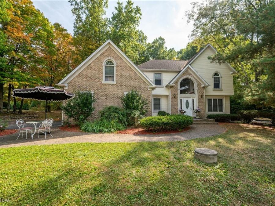 6261 Whispering Meadows Drive, Canfield, OH 44406 Photo 1